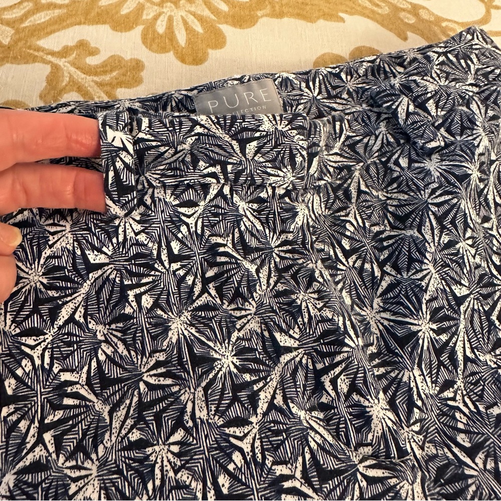 Pure Collection Cropped Pants - Picture 3 of 12